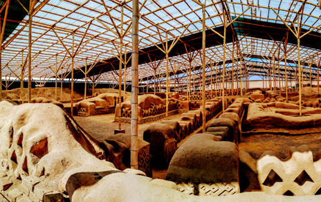 Interior view of the inner plazas of Chan Chan